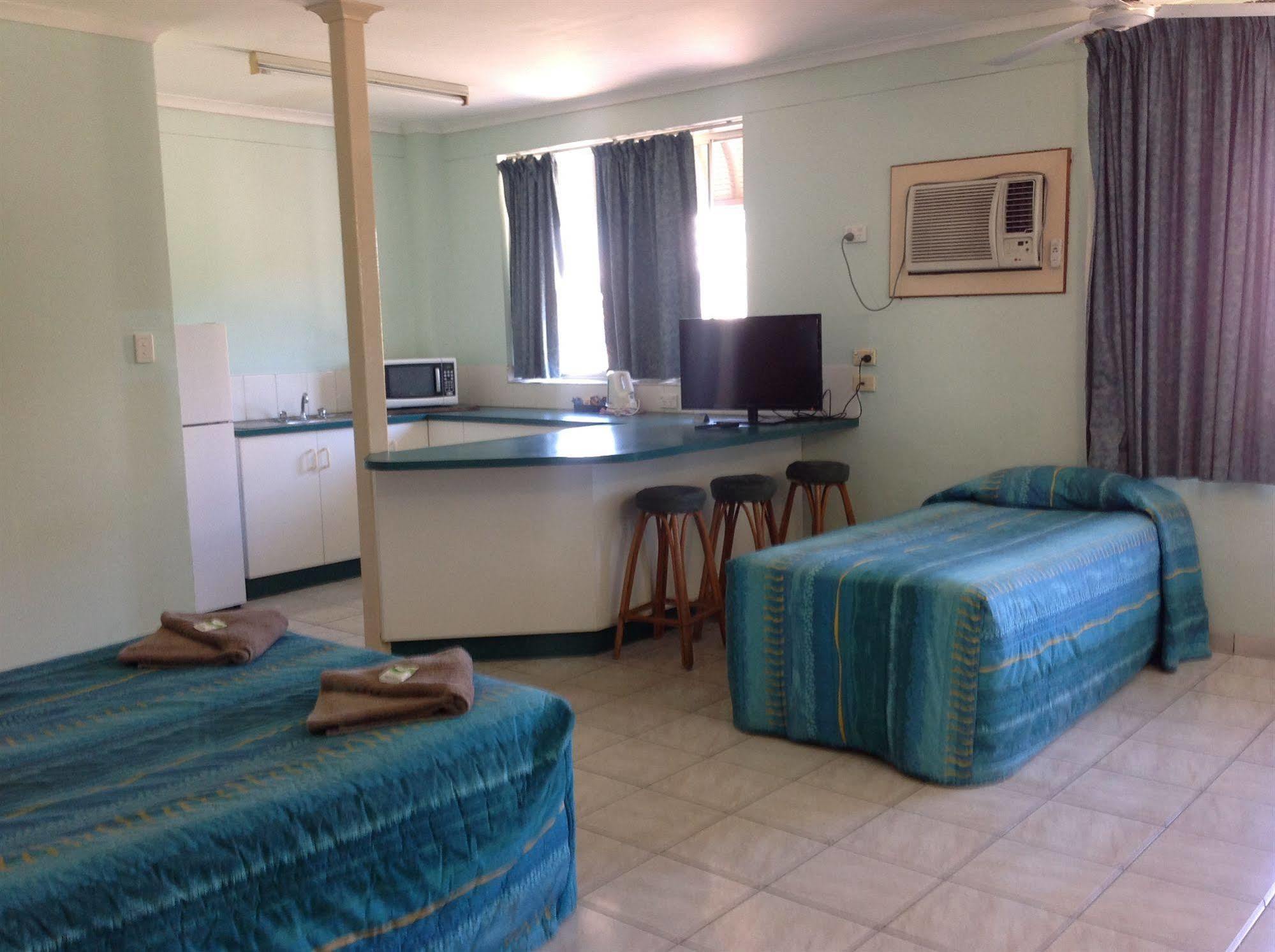 Palms Motel Дарвин Экстерьер фото